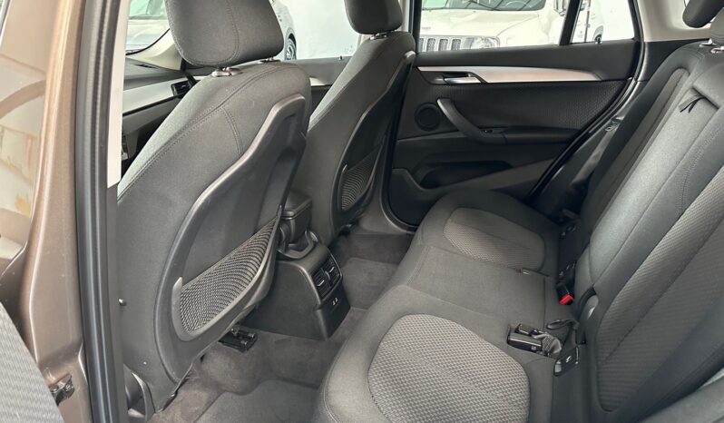BMW X1 sDRIVE 18i ADVANTAGE NAVI PRO LED PDC full
