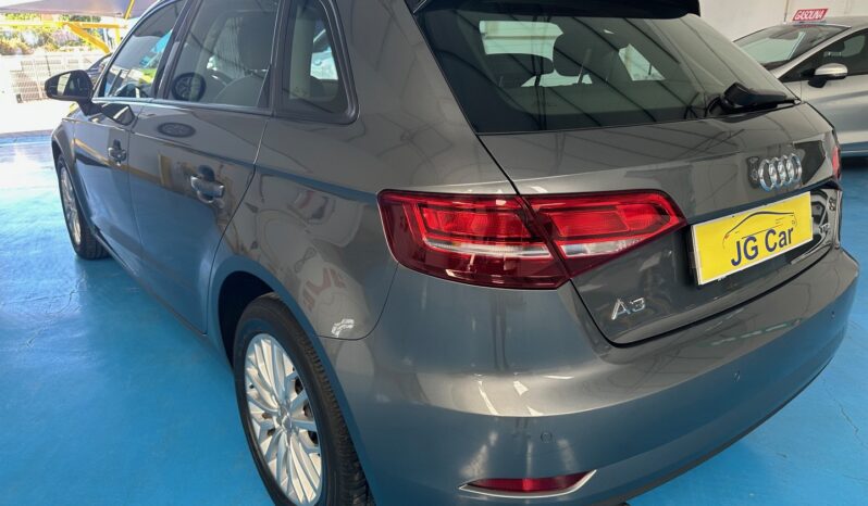 AUDI A3 SPORTBACK 1.6 TDI completo