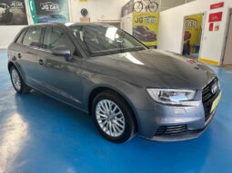 AUDI A3 SPORTBACK 1.6 TDI completo