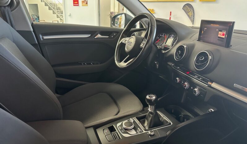 AUDI A3 SPORTBACK 1.6 TDI completo
