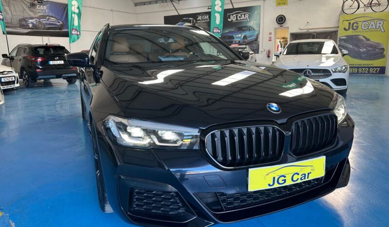BMW 530 e Pack Desportivo M completo