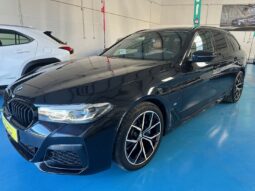 BMW 530 e Pack Desportivo M completo