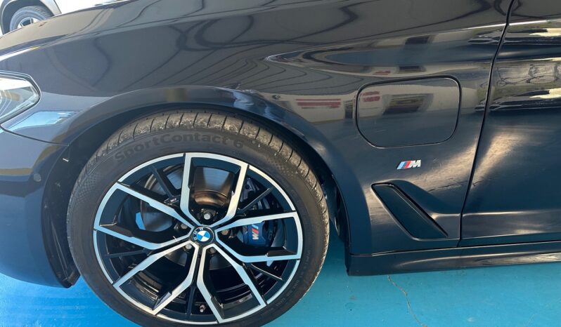 BMW 530 e Pack Desportivo M completo