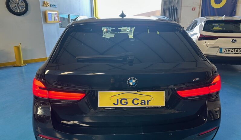 BMW 530 e Pack Desportivo M completo