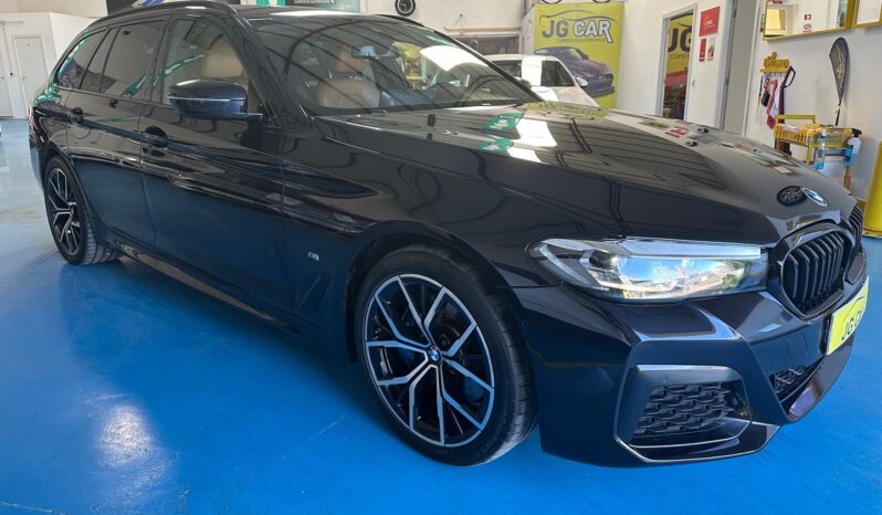 BMW 530 e Pack Desportivo M completo