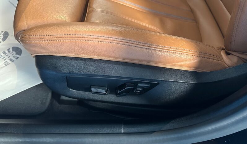 BMW 530 e Pack Desportivo M completo