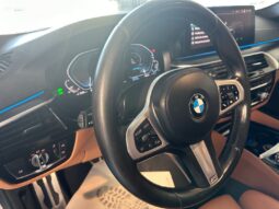 BMW 530 e Pack Desportivo M completo