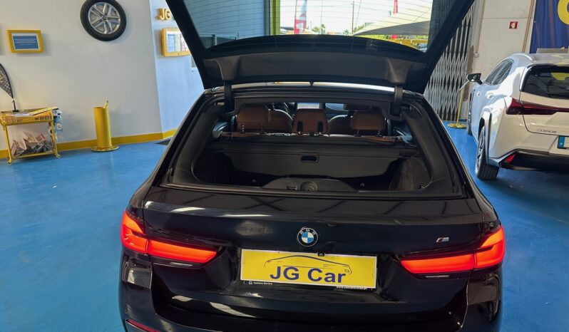 BMW 530 e Pack Desportivo M completo