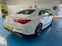 MERCEDES-BENZ CLA 180 AMG-Line completo