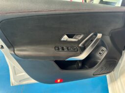 MERCEDES-BENZ CLA 180 AMG-Line completo