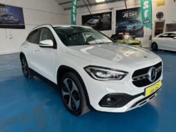 MERCEDES-BENZ GLA 200 STYLE LEDER NAVI