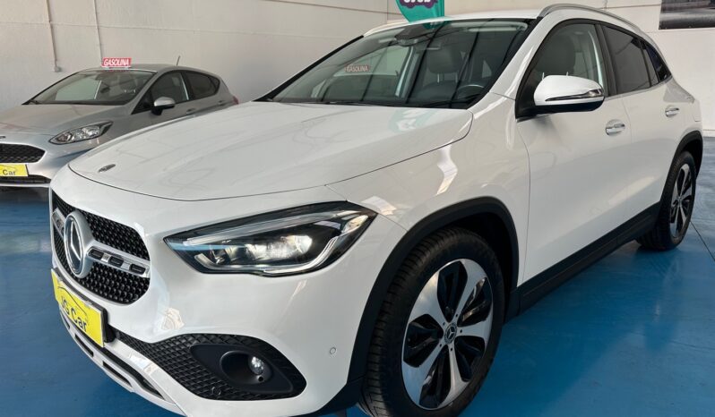 MERCEDES-BENZ GLA 200 STYLE LEDER NAVI completo