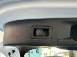 MERCEDES-BENZ GLA 200 STYLE LEDER NAVI completo