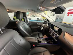 MERCEDES-BENZ GLA 200 STYLE LEDER NAVI completo