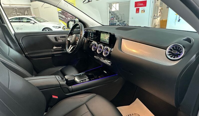 MERCEDES-BENZ GLA 200 STYLE LEDER NAVI completo