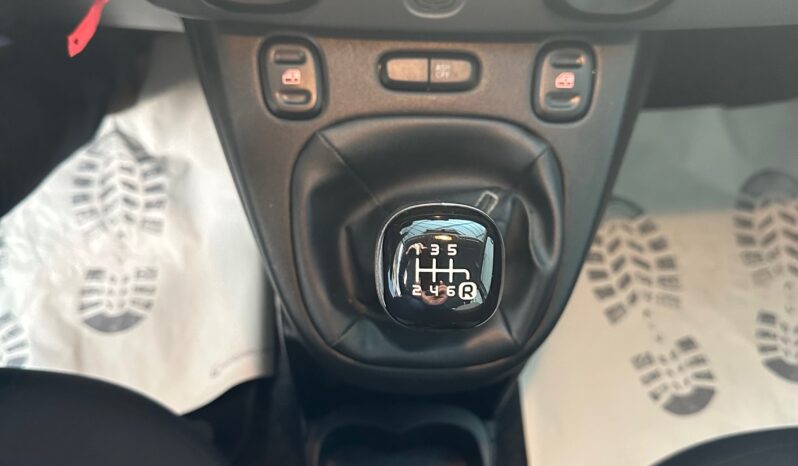 FIAT PANDA 1.0 Hybrid completo