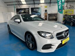 Mercedes Coupé E 220d AMG completo