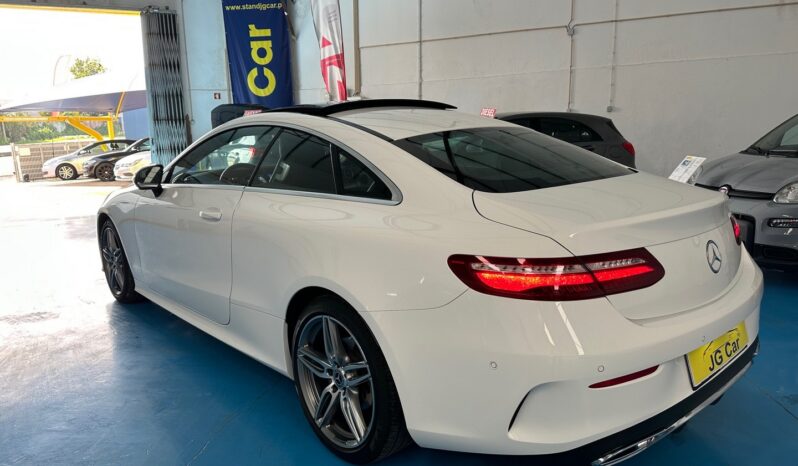 Mercedes Coupé E 220d AMG completo