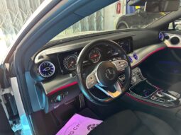 Mercedes Coupé E 220d AMG completo