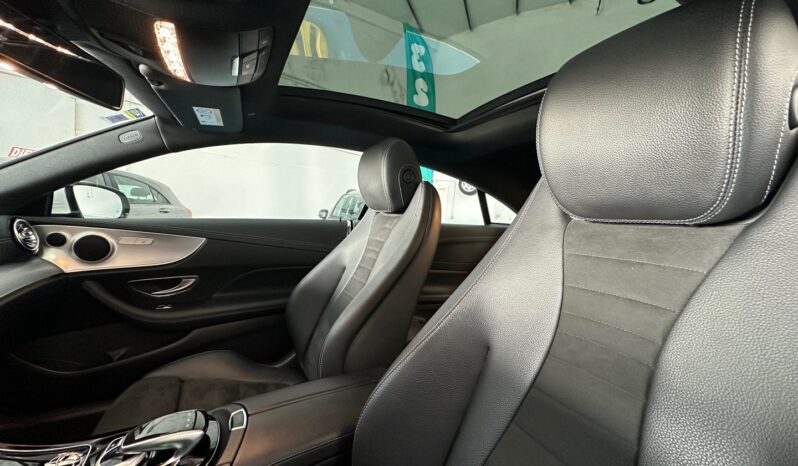 Mercedes Coupé E 220d AMG completo