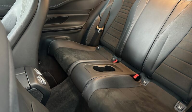 Mercedes Coupé E 220d AMG completo