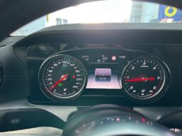 Mercedes Coupé E 220d AMG completo
