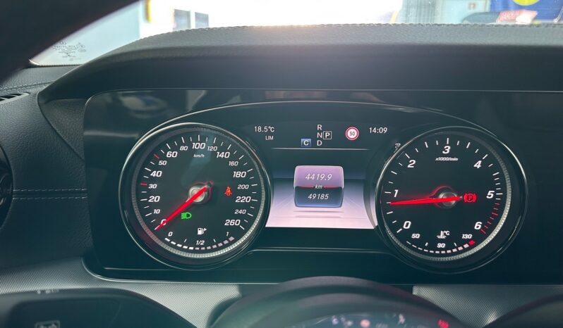 Mercedes Coupé E 220d AMG completo