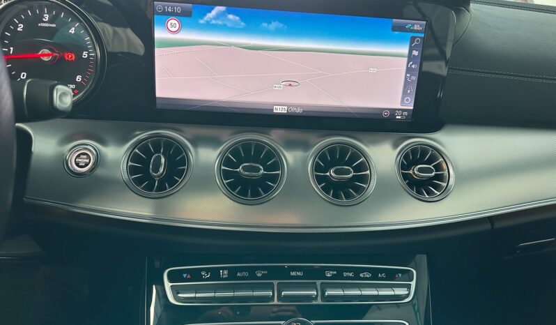 Mercedes Coupé E 220d AMG completo