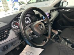 SKODA SCALA 1.0 TSI 95 HP AMBITION completo