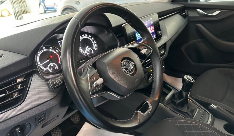 SKODA SCALA 1.0 TSI 95 HP AMBITION completo
