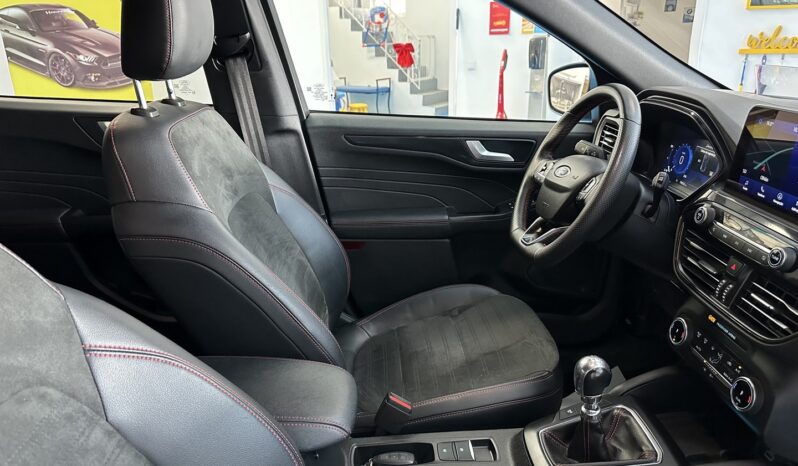ORD KUGA 1.5 EcoBoost ST-Line completo