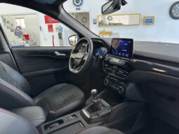 ORD KUGA 1.5 EcoBoost ST-Line completo