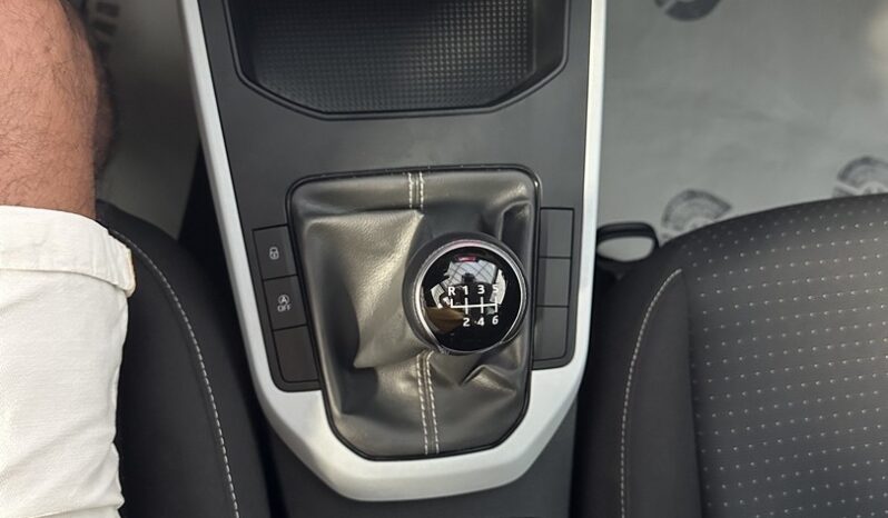 SEAT ARONA 1.0 TS 110 CV STYLE completo