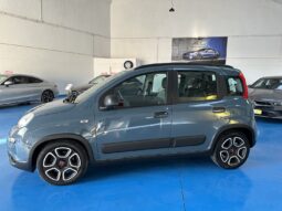FIAT PANDA 1.0 HIBRID completo