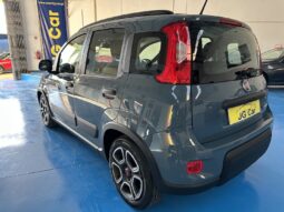 FIAT PANDA 1.0 HIBRID completo