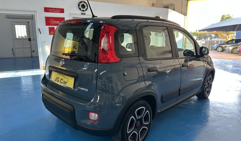 FIAT PANDA 1.0 HIBRID completo