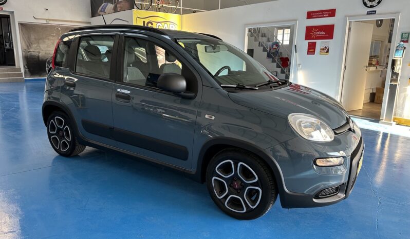 FIAT PANDA 1.0 HIBRID completo