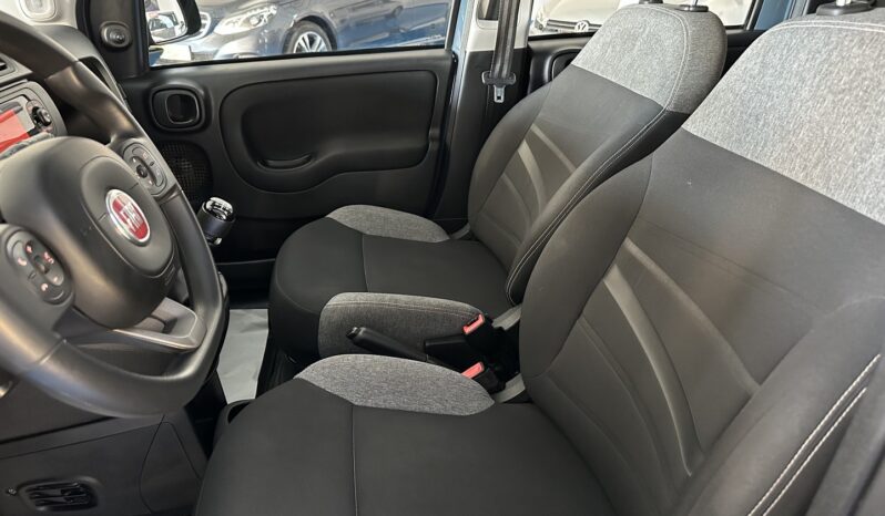 FIAT PANDA 1.0 HIBRID completo