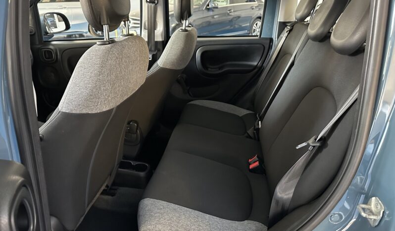 FIAT PANDA 1.0 HIBRID completo