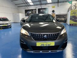 PEUGEOT 3008 1.2 130 CV completo