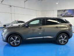 PEUGEOT 3008 1.2 130 CV completo