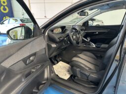 PEUGEOT 3008 1.2 130 CV completo