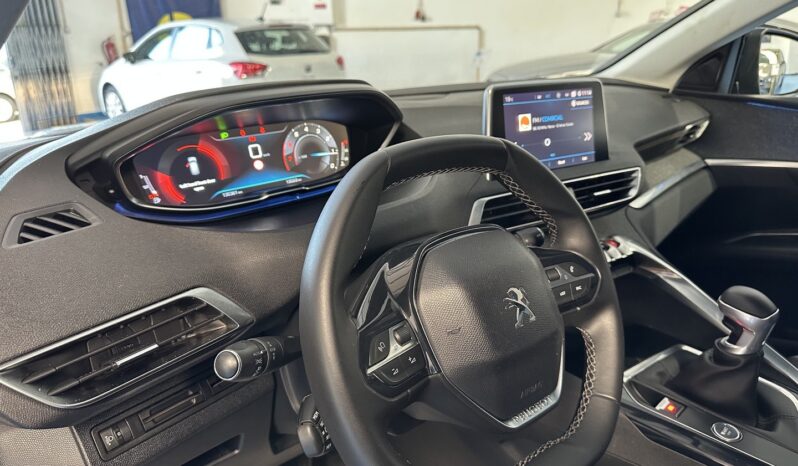 PEUGEOT 3008 1.2 130 CV completo