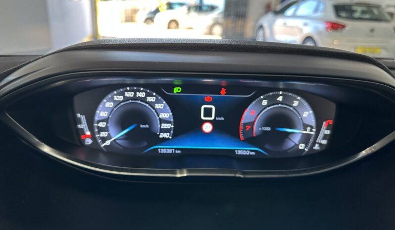 PEUGEOT 3008 1.2 130 CV completo