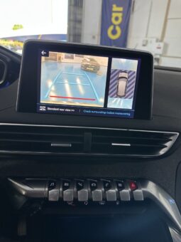 PEUGEOT 3008 1.2 130 CV completo