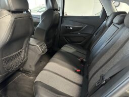 PEUGEOT 3008 1.2 130 CV completo